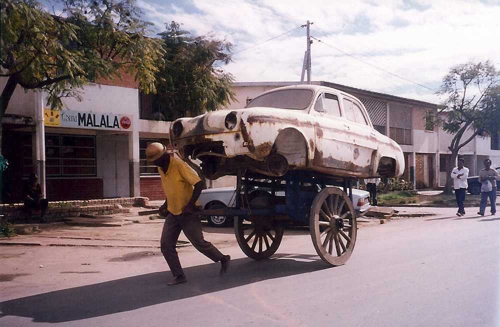 Pousse-pousse (photo by Eileen McKeough)